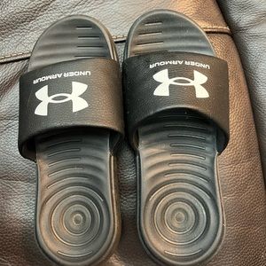 Under Amour youth slides size 2.